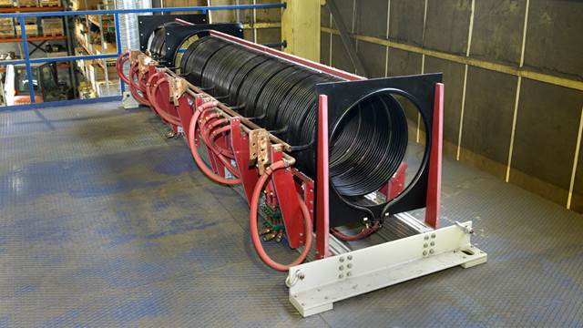 ENRX induction coil designed for offshore industry requirements heating pipe before anti‑corrosion coating
