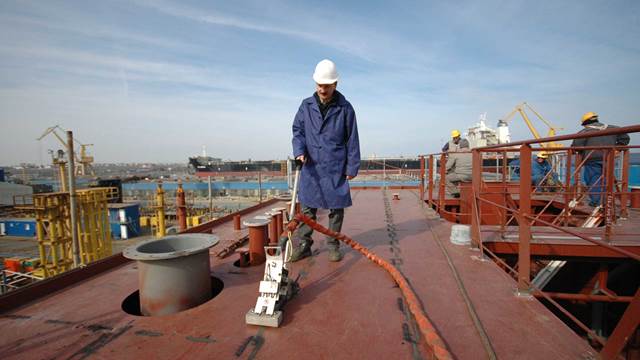 ENRX induction heating system used for straightening ship deck steel plates using Terac technology in a shipyard       