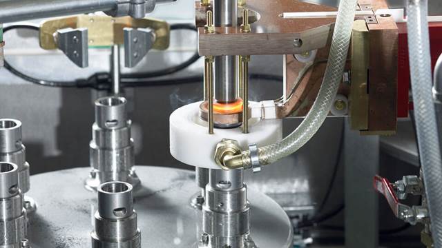 Induction hardening of steel rack