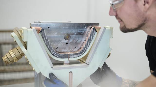 Induction heating coil repair and maintenance for high-performance industrial applications by ENRX